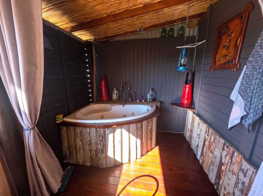 2 Bedroom Property for Sale in Napier Western Cape